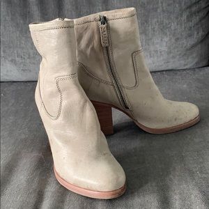 Frye Essa Bootie, size 7.5